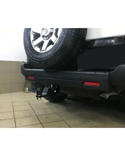 Фаркоп Toyota FJ Cruiser (2006-2015) під квадрат. На штатну балку