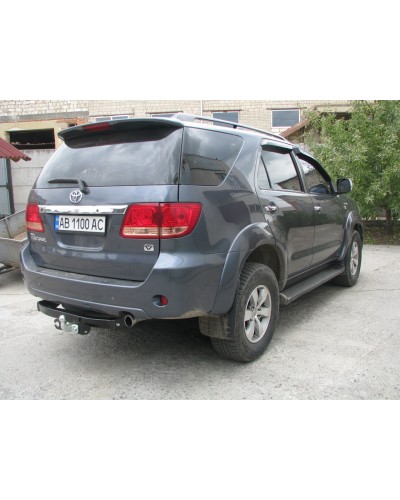 Фаркоп Toyota Fortuner (2005-2013) Тойота Фортунер