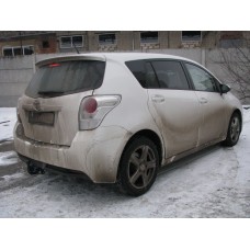 Фаркоп Toyota Verso (2009-2018) Сьемный на болтах