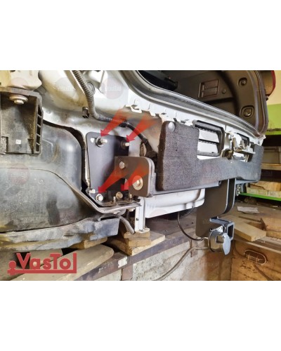 Фаркоп Chevroleet Equinox (2017-2023) під квадрат. Vastol