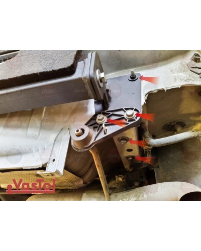 Фаркоп Chevroleet Equinox (2017-2023) під квадрат. Vastol