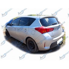 Фаркоп Toyota Auris хетчбек (2012 --) З'ємний крюк