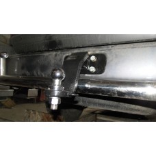 Фаркоп на Lexus LX 470 (1996-2007) під штатне місце.