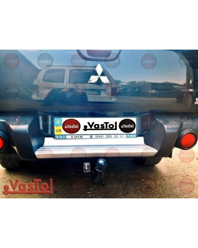 Фаркоп Mitsubishi L200 Європеєць (2006-2015) з пластикової підніжкою Vastol