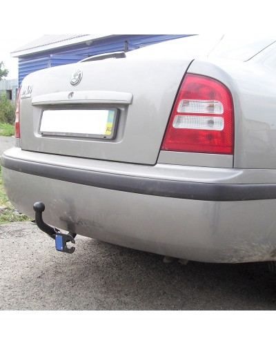 Фаркоп Skoda Octavia A-4 (1997-2010) НЕсъёмный крюк